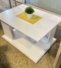 Mesa de Living Prisma Laqueada Blanca