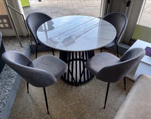 Mesa Saarinen Neolith 1.00 diam.