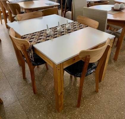Mesa Moderna Laqueada Blanca 1.30 x 0.90