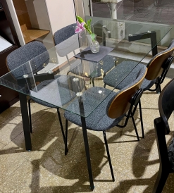 Mesa Saromi Vidrio 1.40 x 0.80