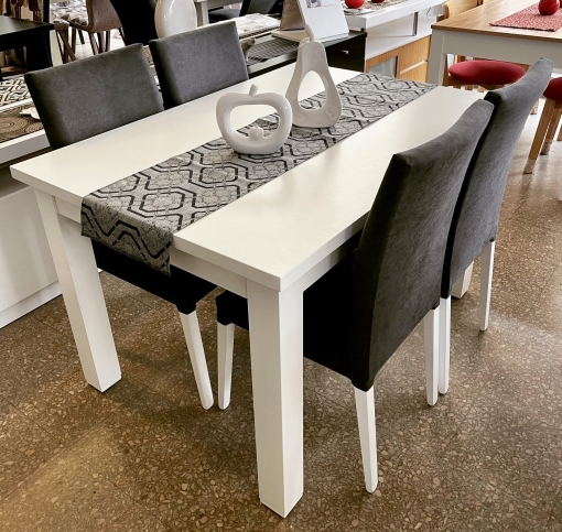 Juego Mesa Trend Laqueada Blanca 1.30 x 0.90 + 4 Sillas Brisa Pana Mercury Gris