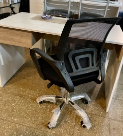 Set Escritorio Cubitza Melamina con cajón + Sillón Oficina Bajo