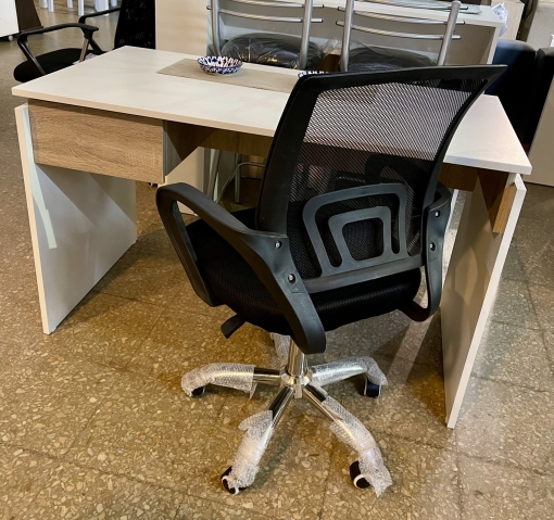 Set Escritorio Cubitza Melamina con cajón + Sillón Oficina Bajo