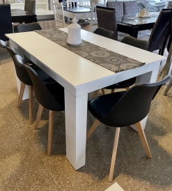 Juego Mesa Melamina Blanca 1.40 x 0.90 + 6 Sillas Tulip Negras