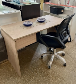 Set Escritorio Cubitza Melamina con cajón Roble + Sillón Oficina Bajo