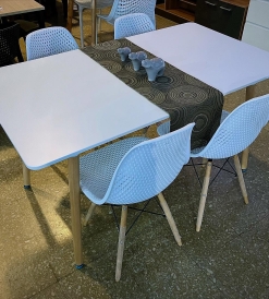 Juego Mesa Eames Laqueada Blanca 1.40 x 0.80 + 4 Sillas Nova Eames Blancas