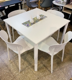 Juego Mesa Milano Blanca 0.85 x 0.85 + 4 Sillas Paris Blancas