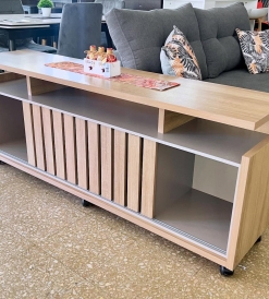 Rack Tamesis Laqueado UV Off Whitte/Roble con Ruedas 1.60