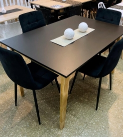 Juego Mesa Bali Laqueada Negra 1.30 x 0.90 + 4 Sillas Venecia Pana Negra