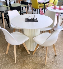 Juego Mesa Circle Blanca 0.90 diam. + 4 Sillas Tulip Blancas
