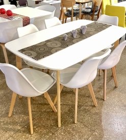 Juego Mesa Tulip Laqueada Blanca 1.50 x 0.90 + 6 Sillas Tulip Blancas