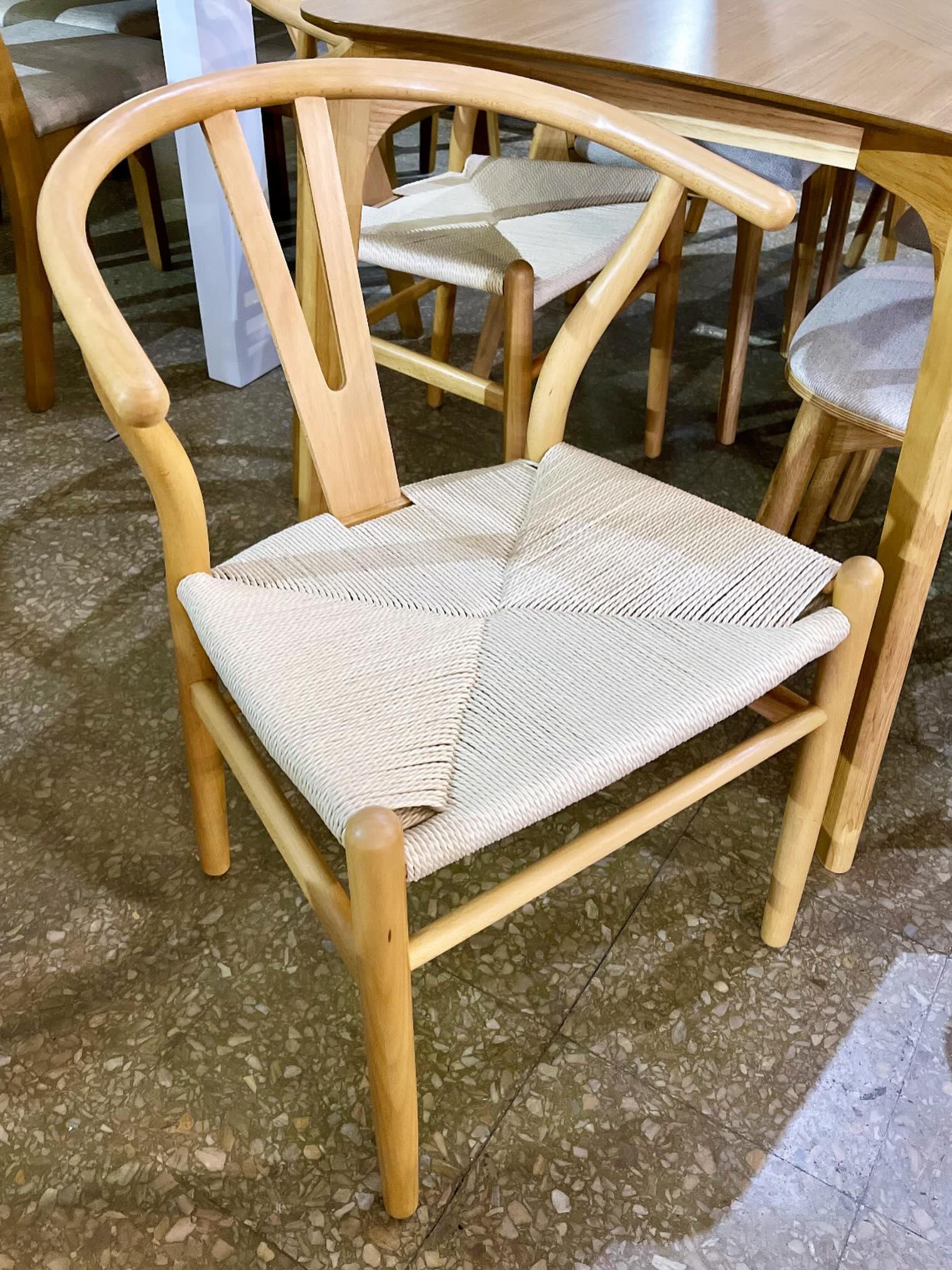 Juego Mesa Lagom 1.60 x 0.90 + 4 Sillas Wishbone Enrejado Beige - Imagen 5