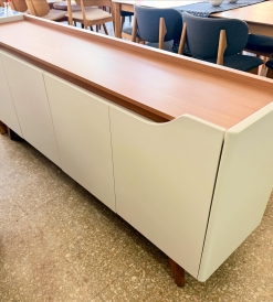 Bahiut Harmony Laqueado Off White/Roble 1.80