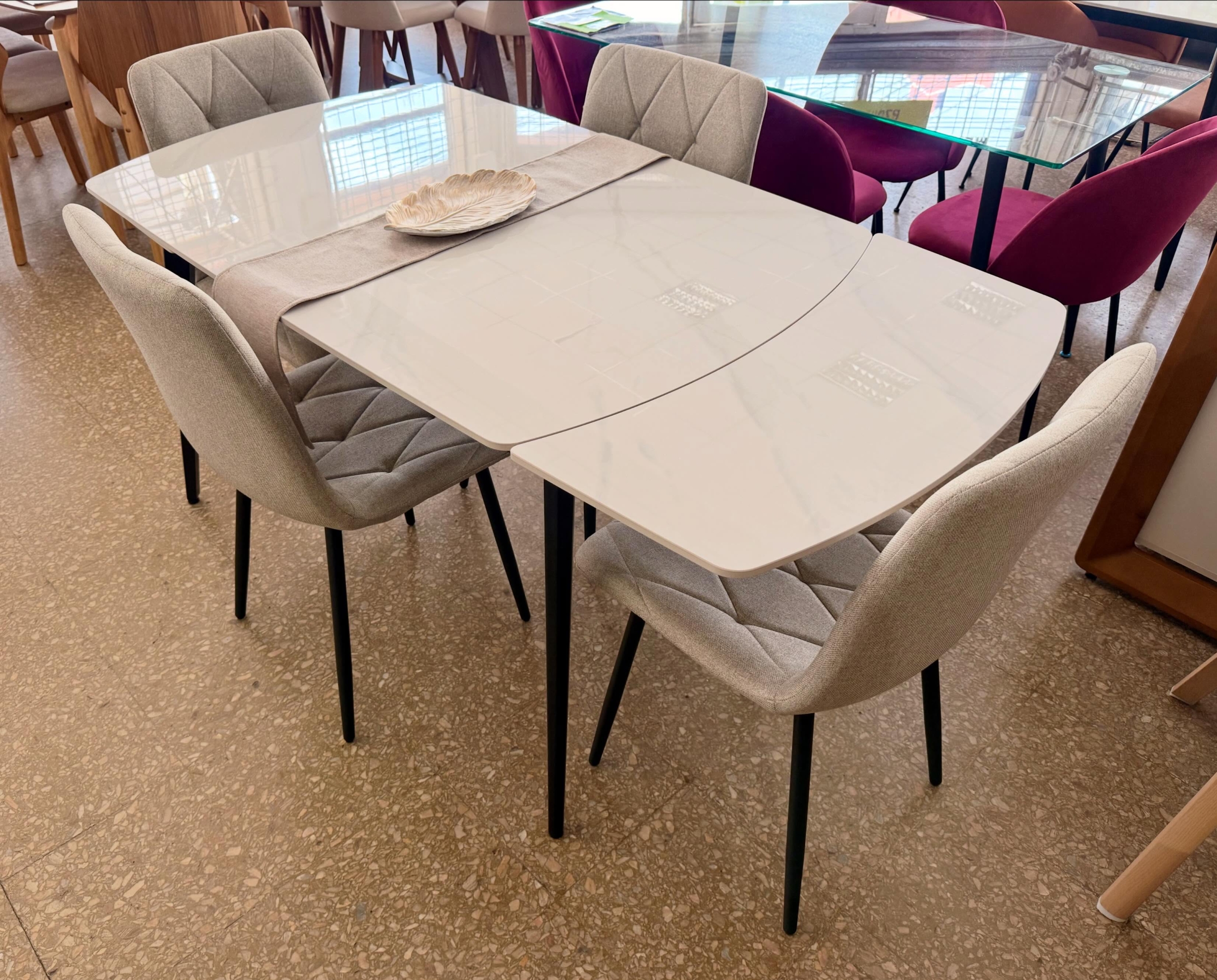 Juego Mesa Extensible Neolith 1.20 x 0.80 a 1.50 a 1.80 + 4 Sillas Venecia Rombo Lino Sepia - Imagen 2